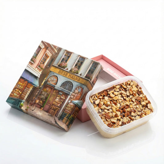 Köstliche Halva aus der Türkei 350 g – Tahin-Halva – 52% Sesampaste – Glutenfrei – Ohne Glukosesirup, Palmöl & künstliche Süßstoffe – Halwa (Geschenktasche – Schokolade & Mandeln)